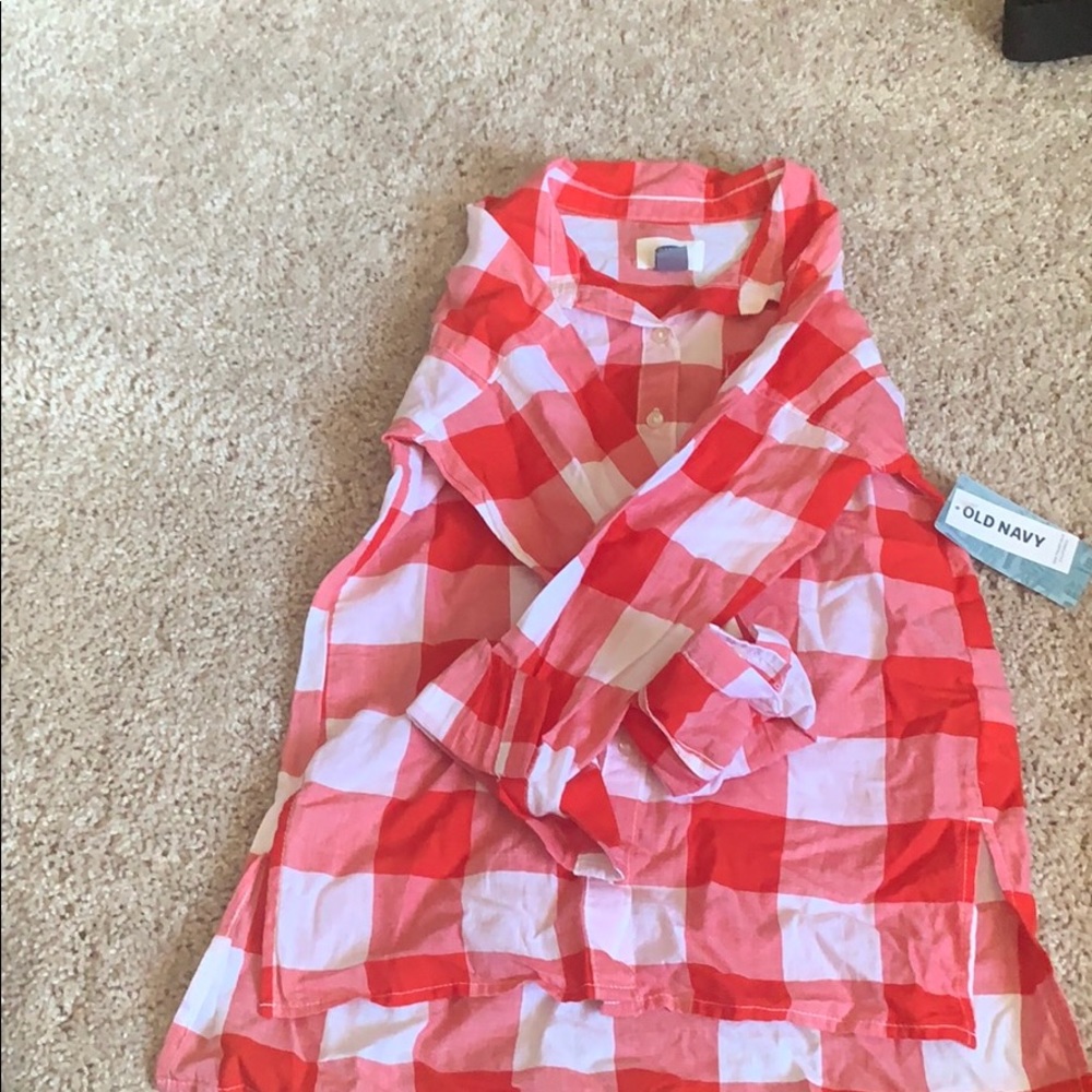 Buttons up shirt